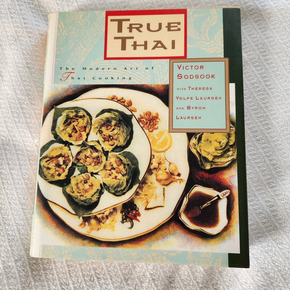 True Thai Cookbook by - Multicolor Cover